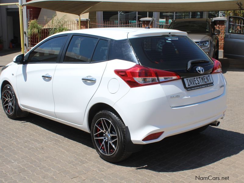 Toyota YARIS 1.5 XI in Namibia