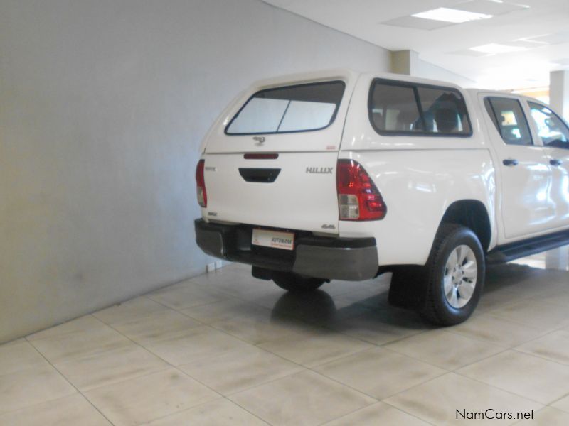 Toyota hilux d/c 2.4 gdc4x4 in Namibia