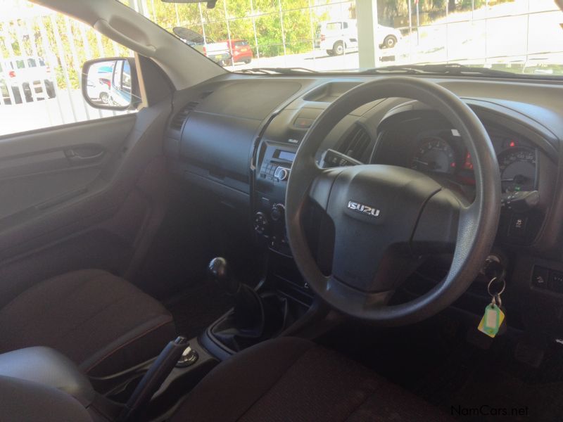 Isuzu D-MAX 250 4x4 Hi Rider D/CAB in Namibia