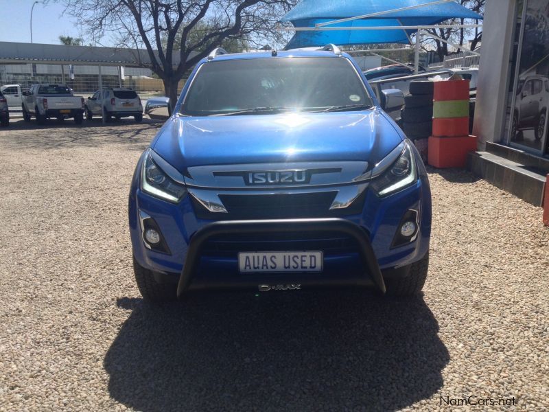 Isuzu D-MAX 300 4x4 Auto D/CAB in Namibia