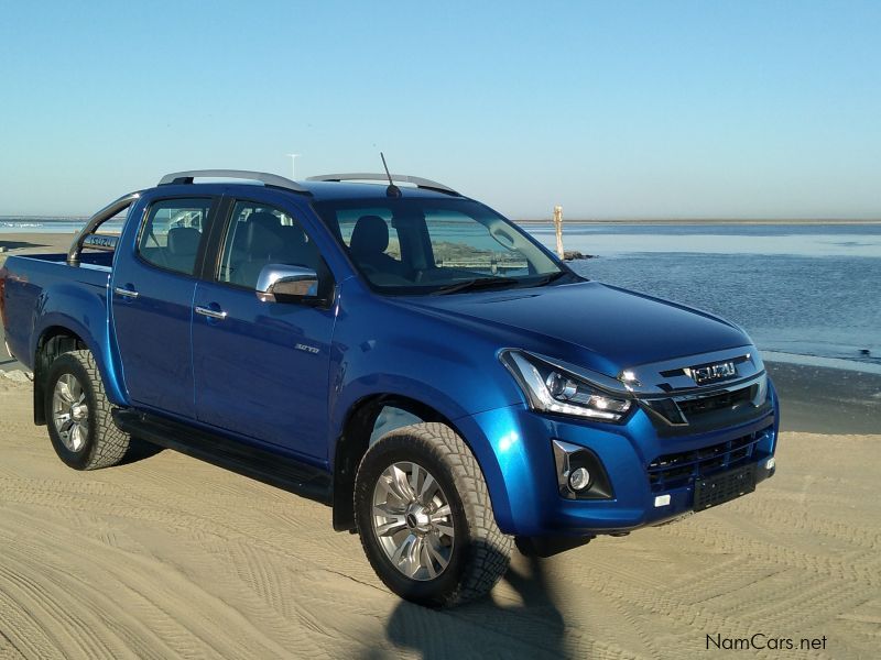 Isuzu D-MAX 300 LX CREW CAB 4X4 AUTO in Namibia