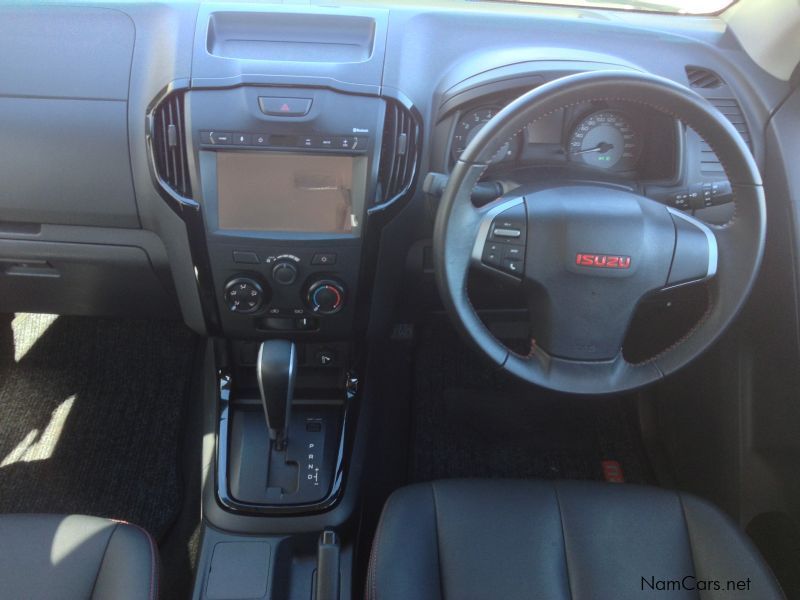 Isuzu D-MAX 300 X-RIDER 4x2  AUTO D/CAB in Namibia