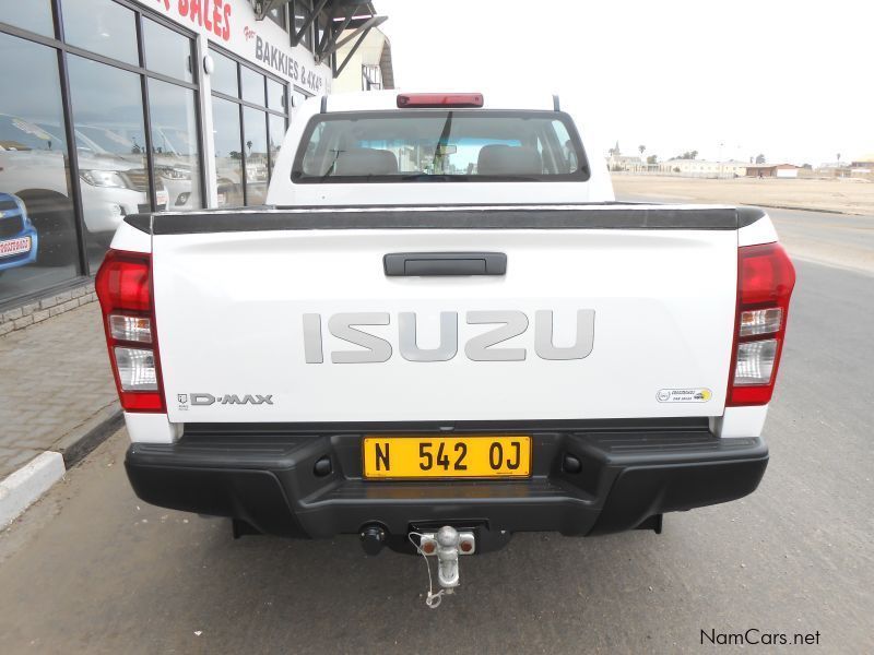 Isuzu D-Max 250 HO High Rider 4x4 in Namibia