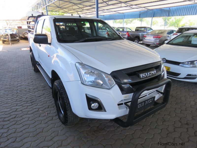 Isuzu KB250 D-MAX HI-RIDER 4X4 in Namibia