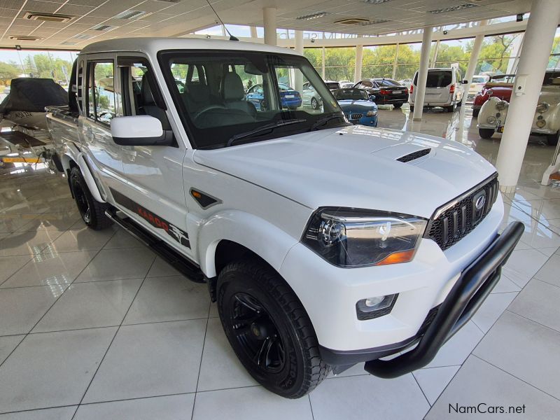 Mahindra Karoo 4x4 D/C M/T in Namibia