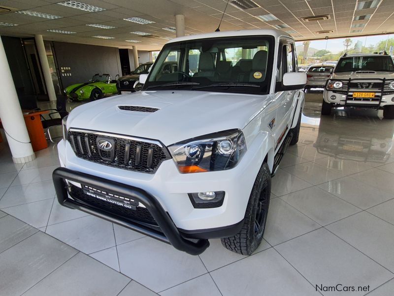 Mahindra Karoo 4x4 D/C M/T in Namibia