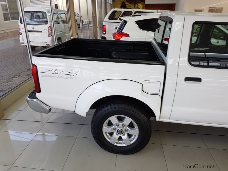 Nissan NP300 2.5TDi 4x4 Double cab in Namibia