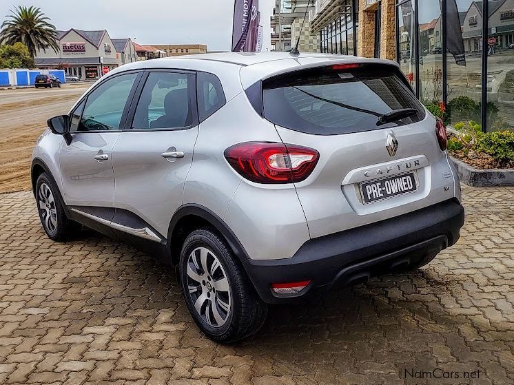 Renault Captur 900t Blaze 5dr (66kw) in Namibia