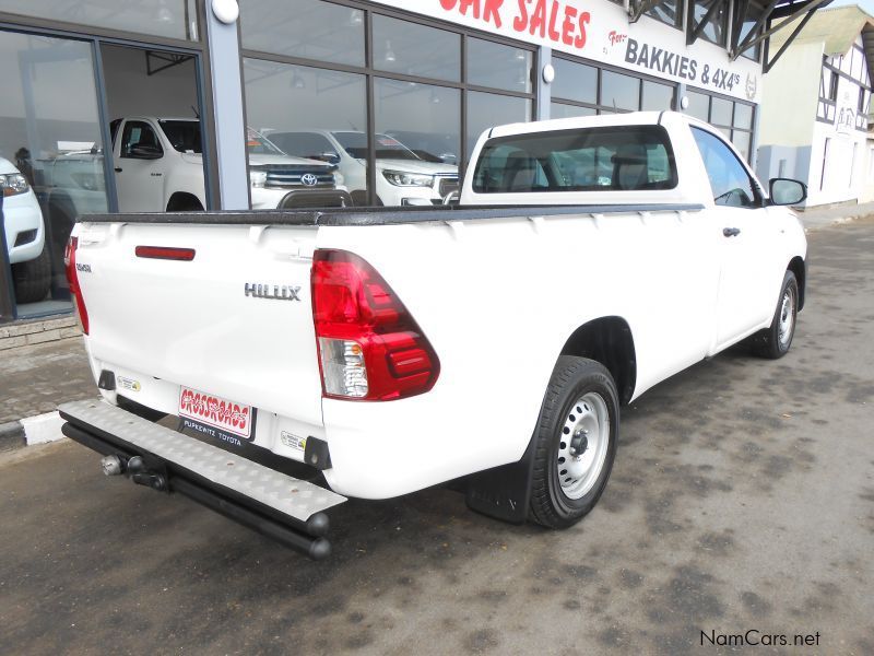Toyota HILUX 2.0 VVTI LWB in Namibia