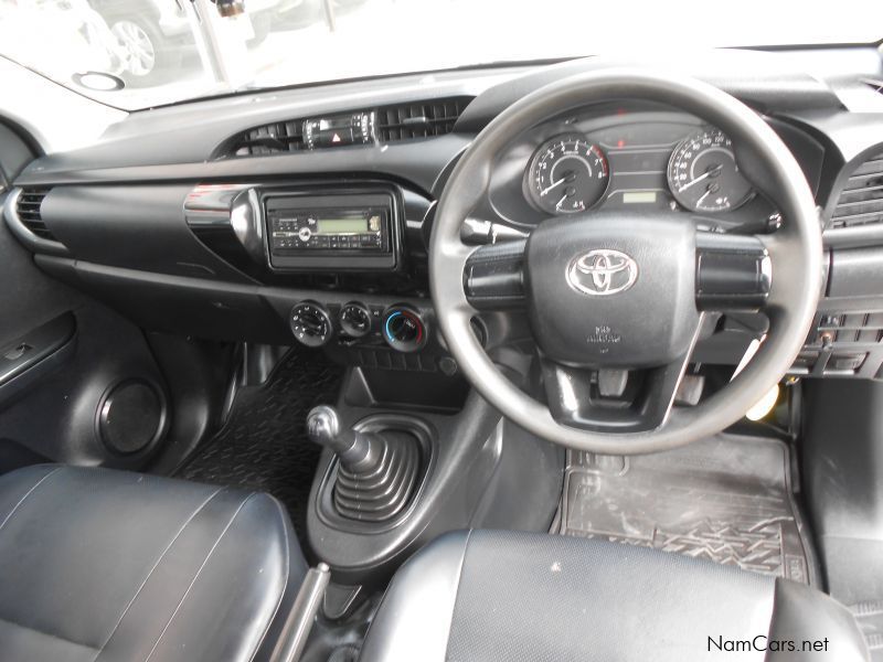 Toyota HILUX 2.0 VVTI LWB in Namibia