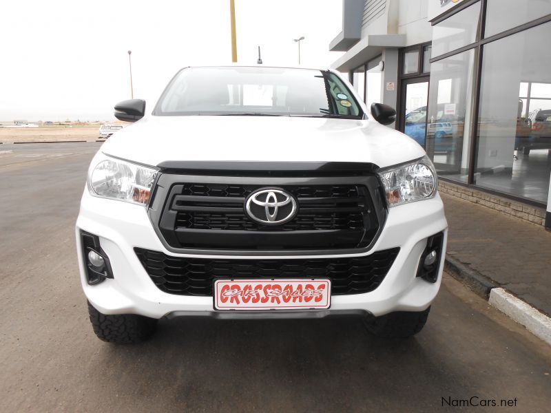 Toyota HILUX 2.4  SRX E/CAB 4X2 R/B in Namibia