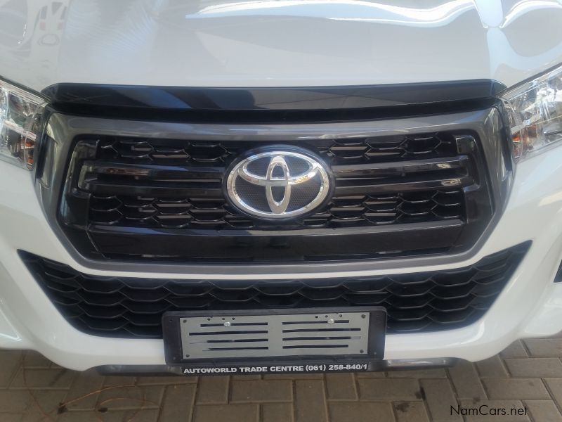 Toyota HIlux SRX DC 2.4 GD6 A/T 4x4 in Namibia