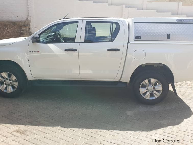 Toyota Hilux 2.4 4x4 D/C A/T SRX in Namibia