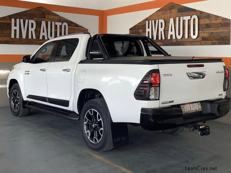Toyota Hilux 2.8 GD-6 Raider 4x4 manual in Namibia