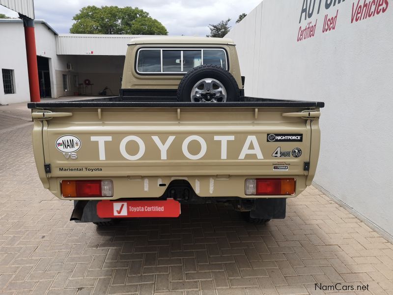 Toyota LAND CRUISR V6 SC in Namibia