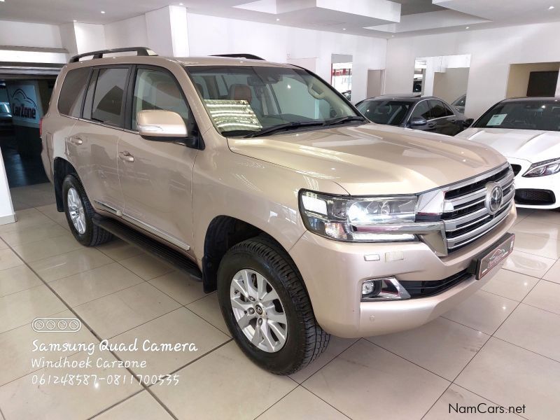 Toyota Landcruiser 200 Series VX-R 4.5 V8 A/T 195kW in Namibia