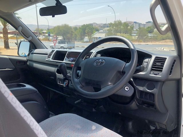 Toyota Quantum Hiace 2.5 D4D 14 Seater GL in Namibia
