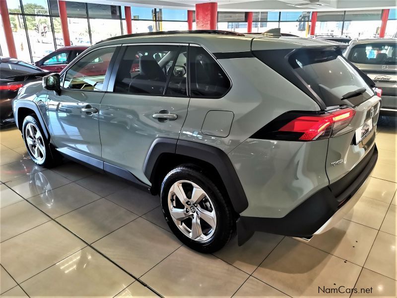 Toyota Rav 4 2.0 GX-R CVT AWD in Namibia