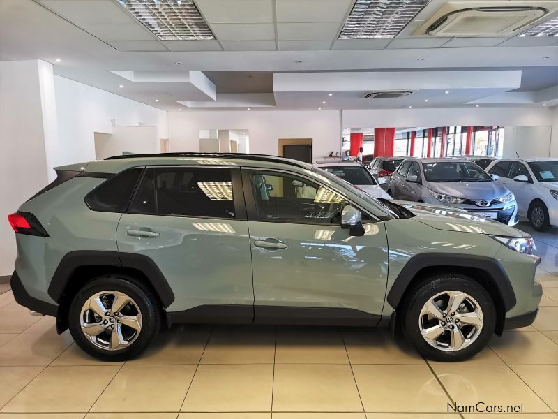 Toyota Rav 4 2.0 GX-R CVT AWD in Namibia