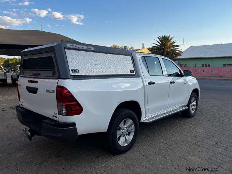 Toyota TOYOTA HILUX 2.4 SRX 4X4 A/T P/U D/C in Namibia