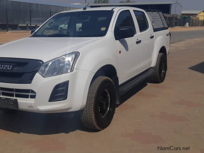 Isuzu 250 D-MAX CREWCAB  4X4 in Namibia