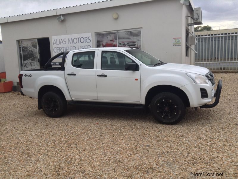 Isuzu D-MAX 250 4x4 HiRider D/CAB in Namibia