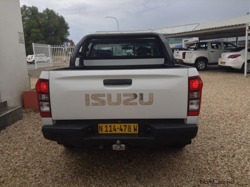 Isuzu D-MAX 250 4x4 HiRider D/CAB in Namibia