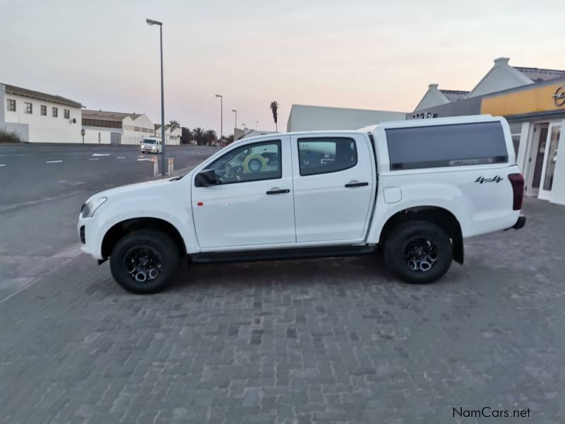 Isuzu D-Max 250 Hi Rider D/C 4x4 in Namibia