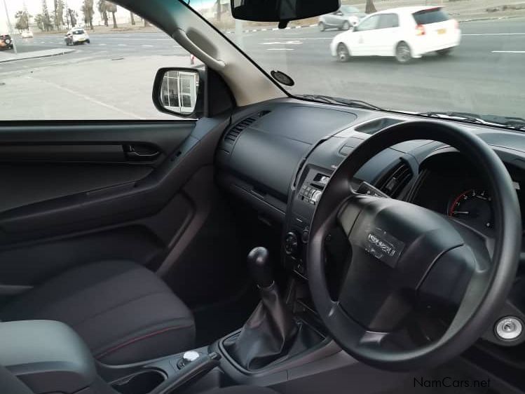 Isuzu D-Max 250 Hi Rider D/C 4x4 in Namibia