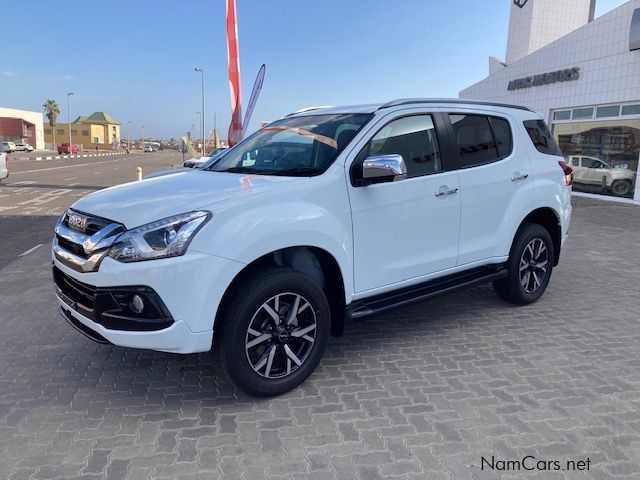 Isuzu DMAX MUX 3.0 4X4 AUTO in Namibia