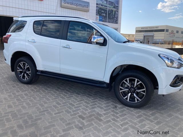 Isuzu DMAX MUX 3.0 4X4 AUTO in Namibia