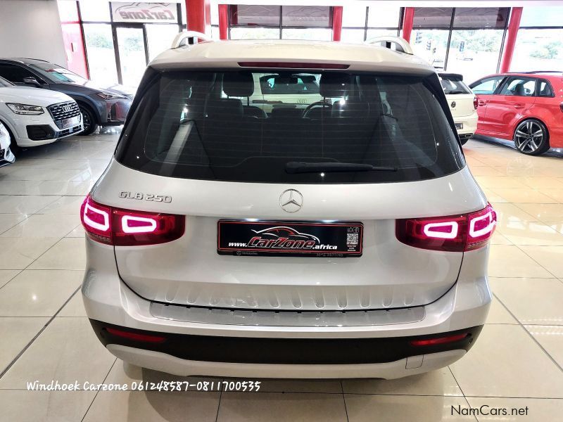 Mercedes-Benz GLB 250 Progressive A/T 165kW in Namibia