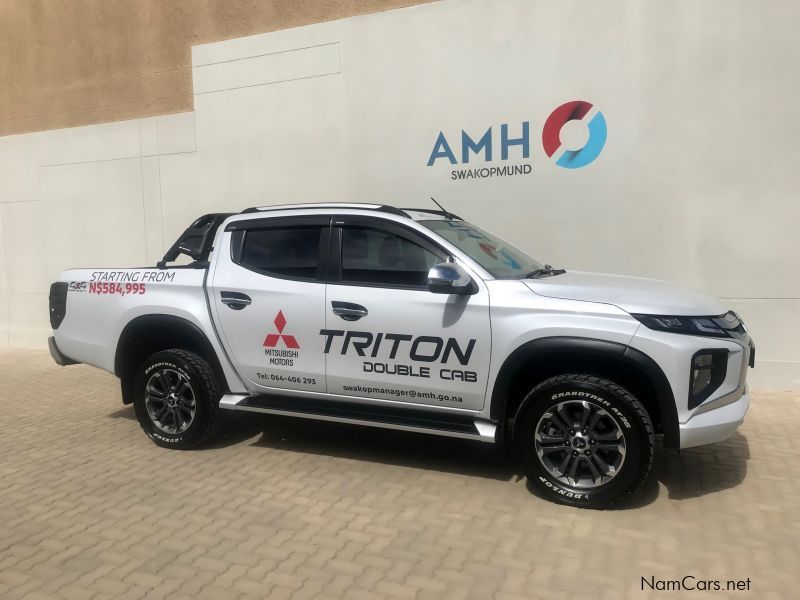 Mitsubishi Triton 2.4 DCab 4x4 in Namibia