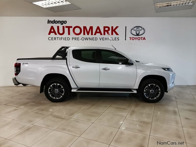 Mitsubishi Triton d/cab 2.4 4x4 a/t in Namibia