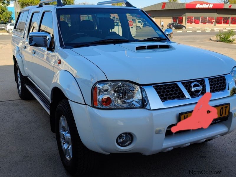 Nissan NP300 2.5 TDI in Namibia