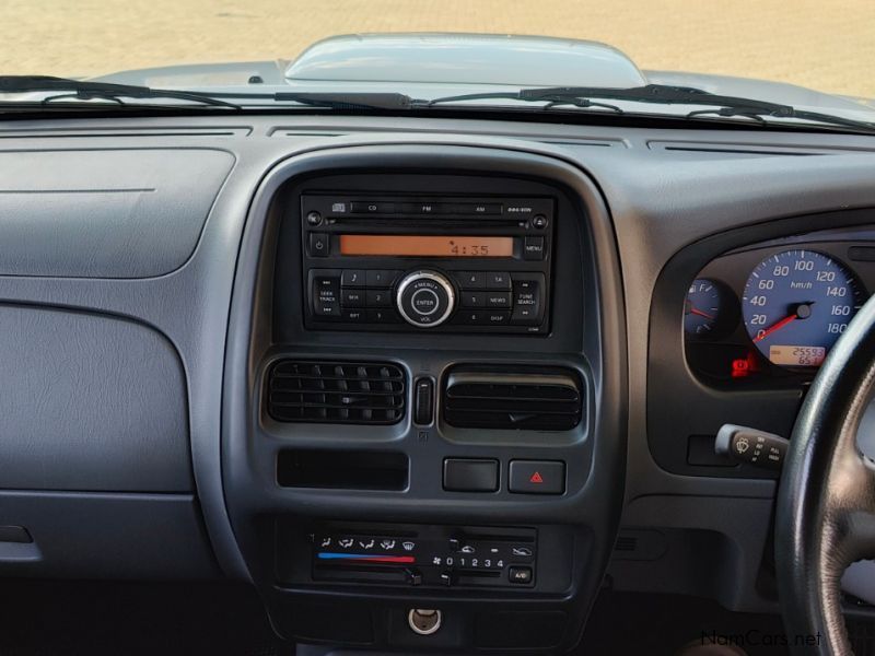 Nissan NP300 2.5 TDI in Namibia