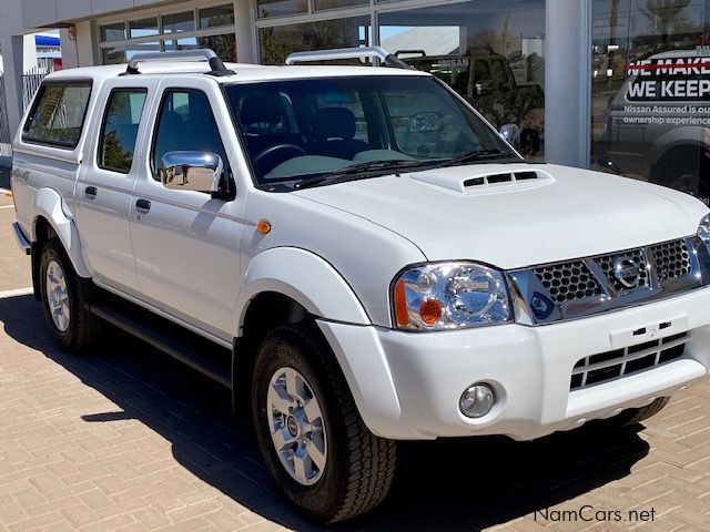 Nissan NP300 2.5D 4x4 DC  WITH CANOPY(NEW) in Namibia