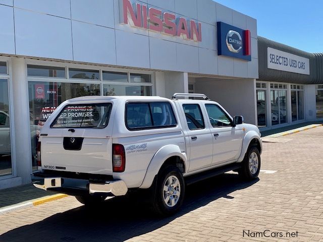 Nissan NP300 2.5D 4x4 DC  WITH CANOPY(NEW) in Namibia