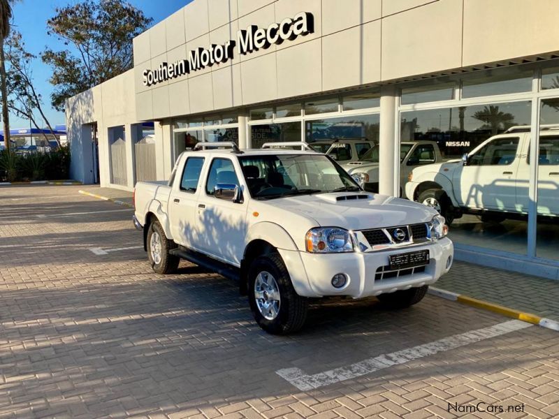 Nissan NP300 2.5TDi 4x2 DC Highline in Namibia