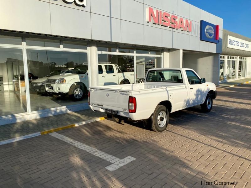 Nissan NP300 2.5TDi 4x2 SC Base in Namibia