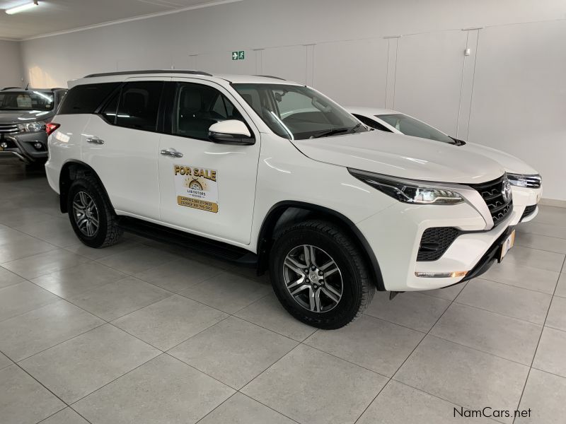 Toyota FORTUNER 2.4 4X4 A/T in Namibia