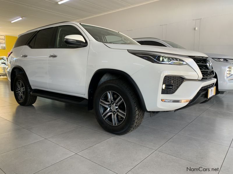 Toyota FORTUNER 2.4 4X4 A/T in Namibia