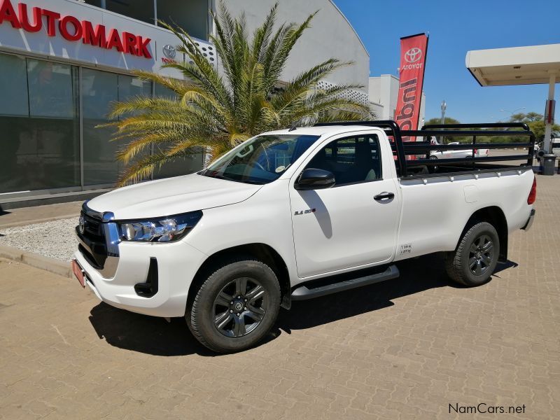 Toyota HILUX SC 2.4GD6 4X4 RAIDER MT in Namibia