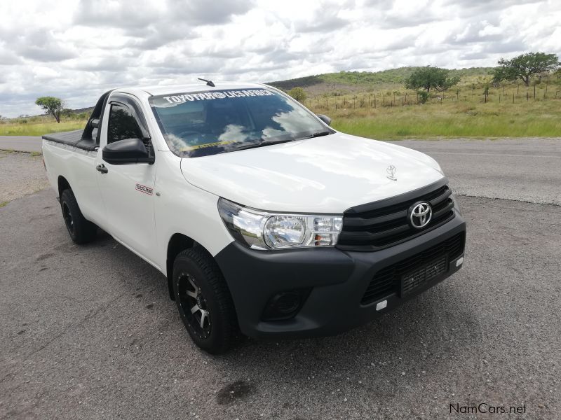 Toyota HILUX VVT-i 2.0 AC MT in Namibia