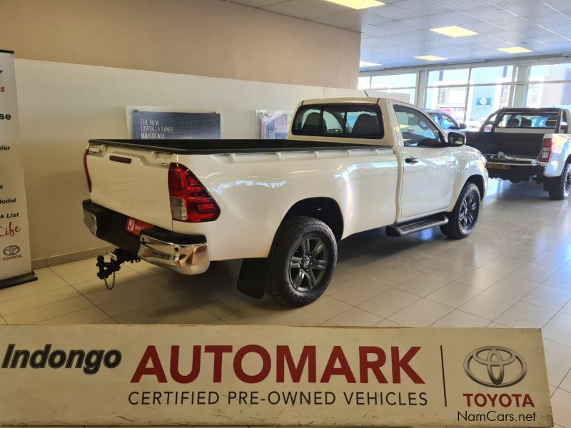 Toyota Hilux  2.4 RB Raider s/c in Namibia