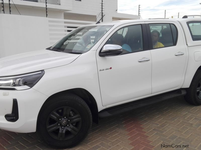 Toyota Hilux Raider 4x4, 2.8 GD6 in Namibia