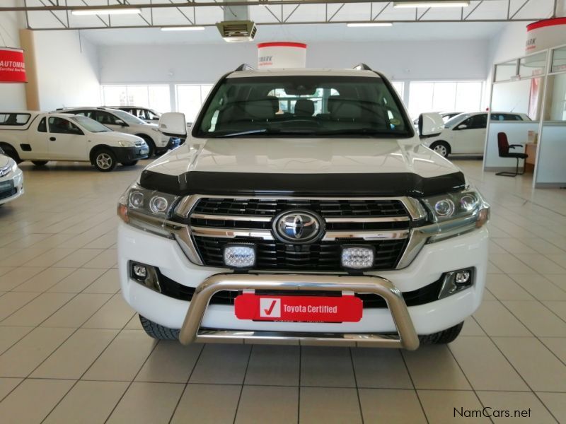 Toyota Land Cruiser 200 VX-R 4.5 V8 in Namibia