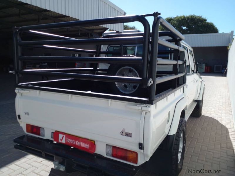 Toyota Land Cruiser DC 4.0 V6 Petrol in Namibia