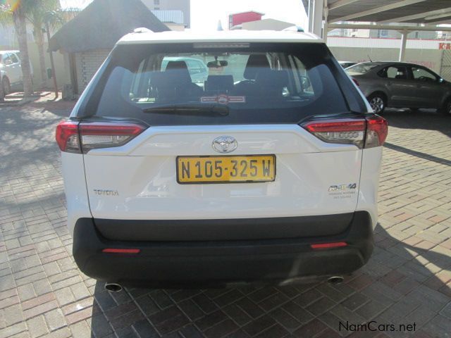 Toyota Rav 4 GX CVT in Namibia