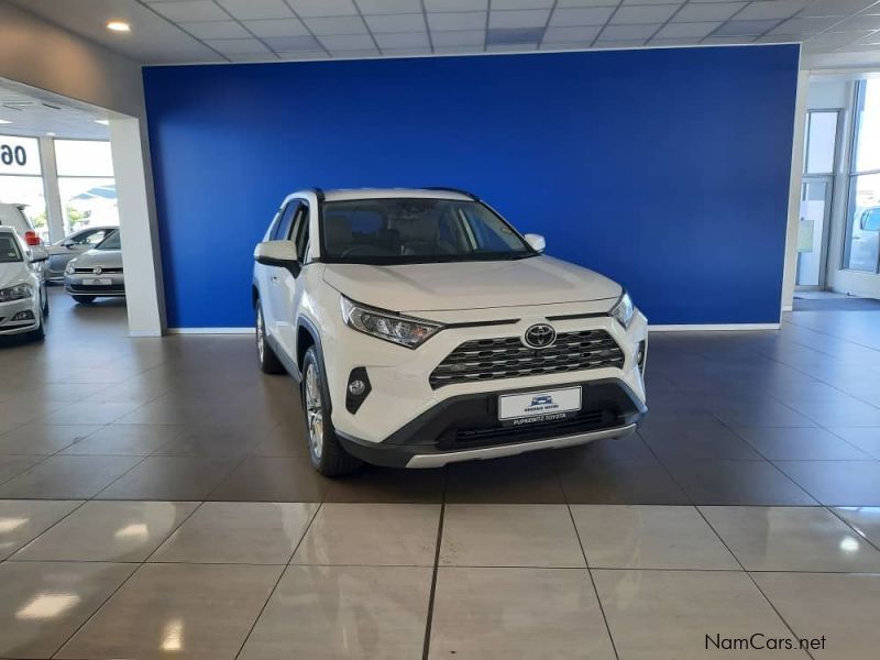 Toyota Rav4 2.0 VX AT in Namibia